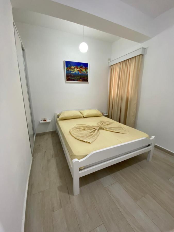 Hotel Andrea Sarandë Exterior foto
